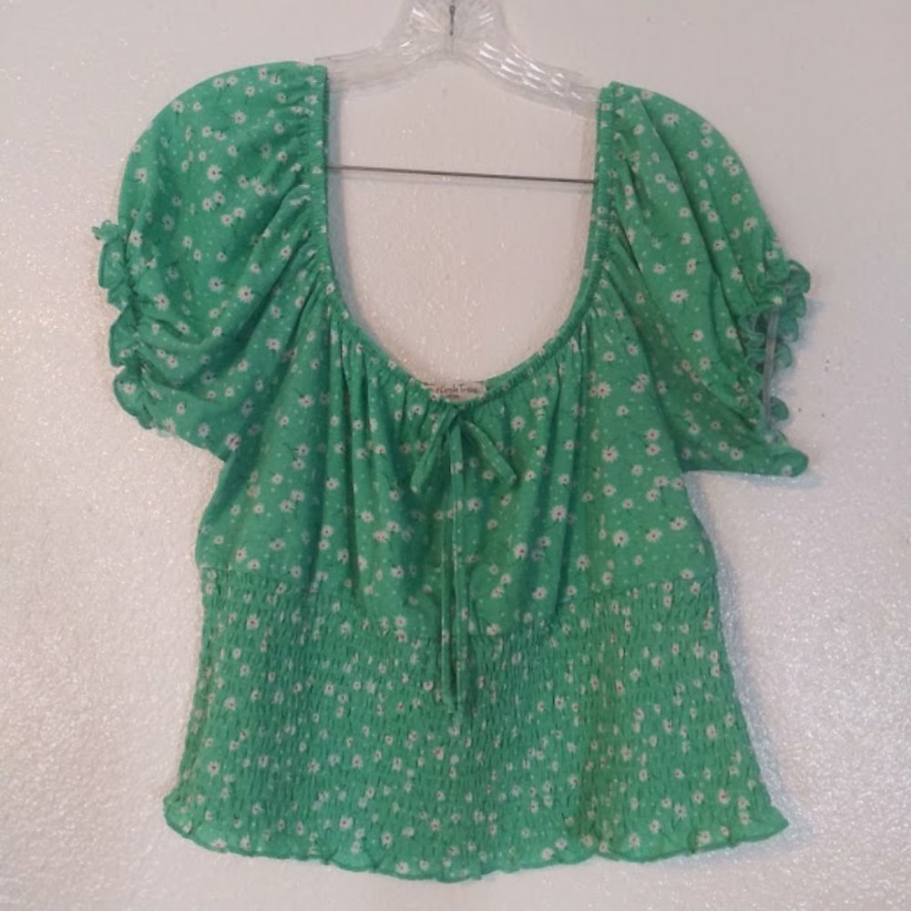 Full Circle Trends With Love women's XL green and white floral top